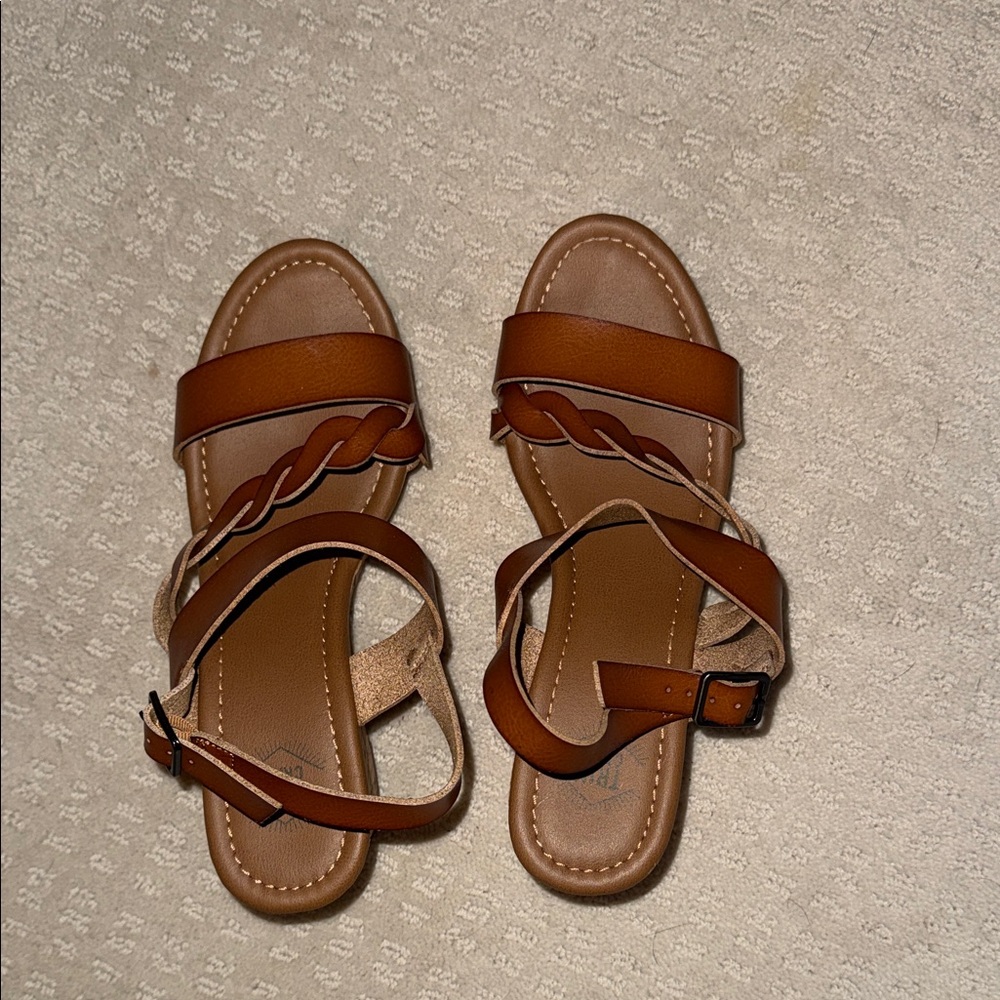 True Craft Tan Braided Strap Sandals